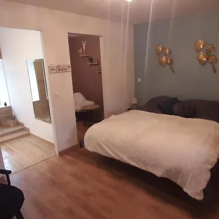 Atelier Des Reves, Pour Deux Personnes Avec Pres De La 別荘