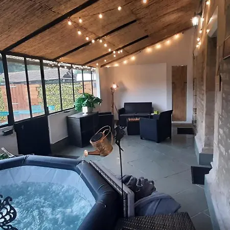 Atelier Des Reves, Pour Deux Personnes Avec Pres De La Ferienhaus